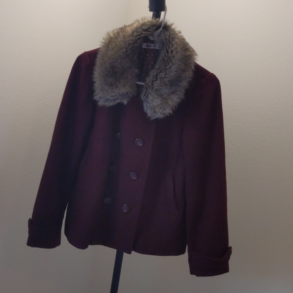 NWOT Faux-Fur Collar Coat - Picture 1 of 7